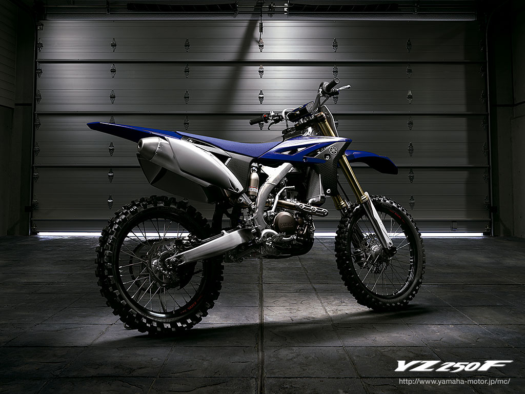 090819-2010YZ250F-02.jpg